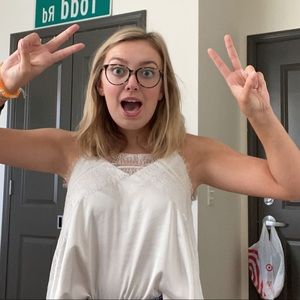 Meet your Posher, Mia